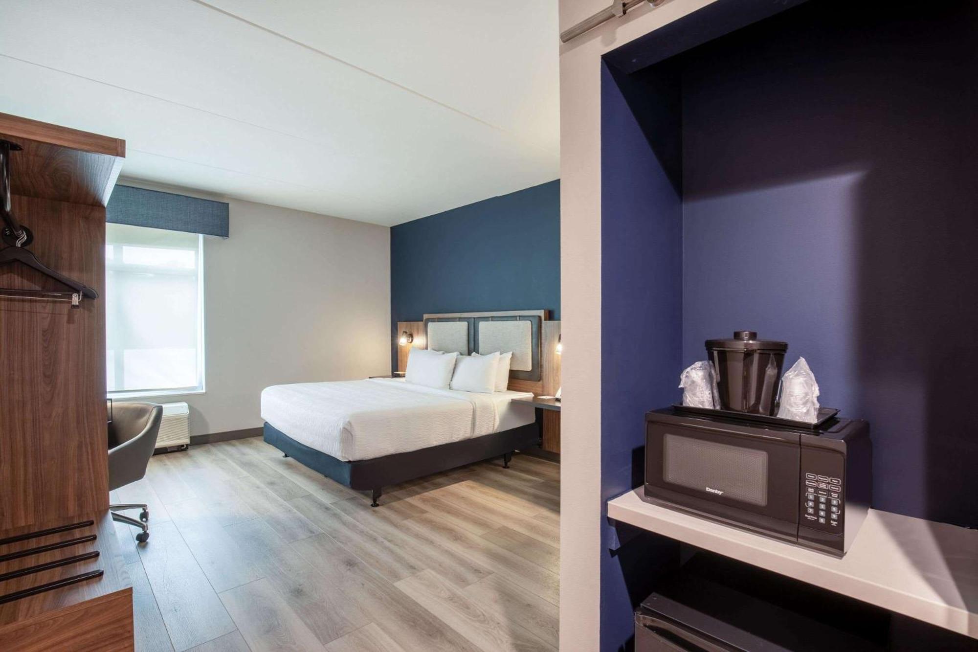La Quinta Inn & Suites By Wyndham Chattanooga Downtown/South ภายนอก รูปภาพ