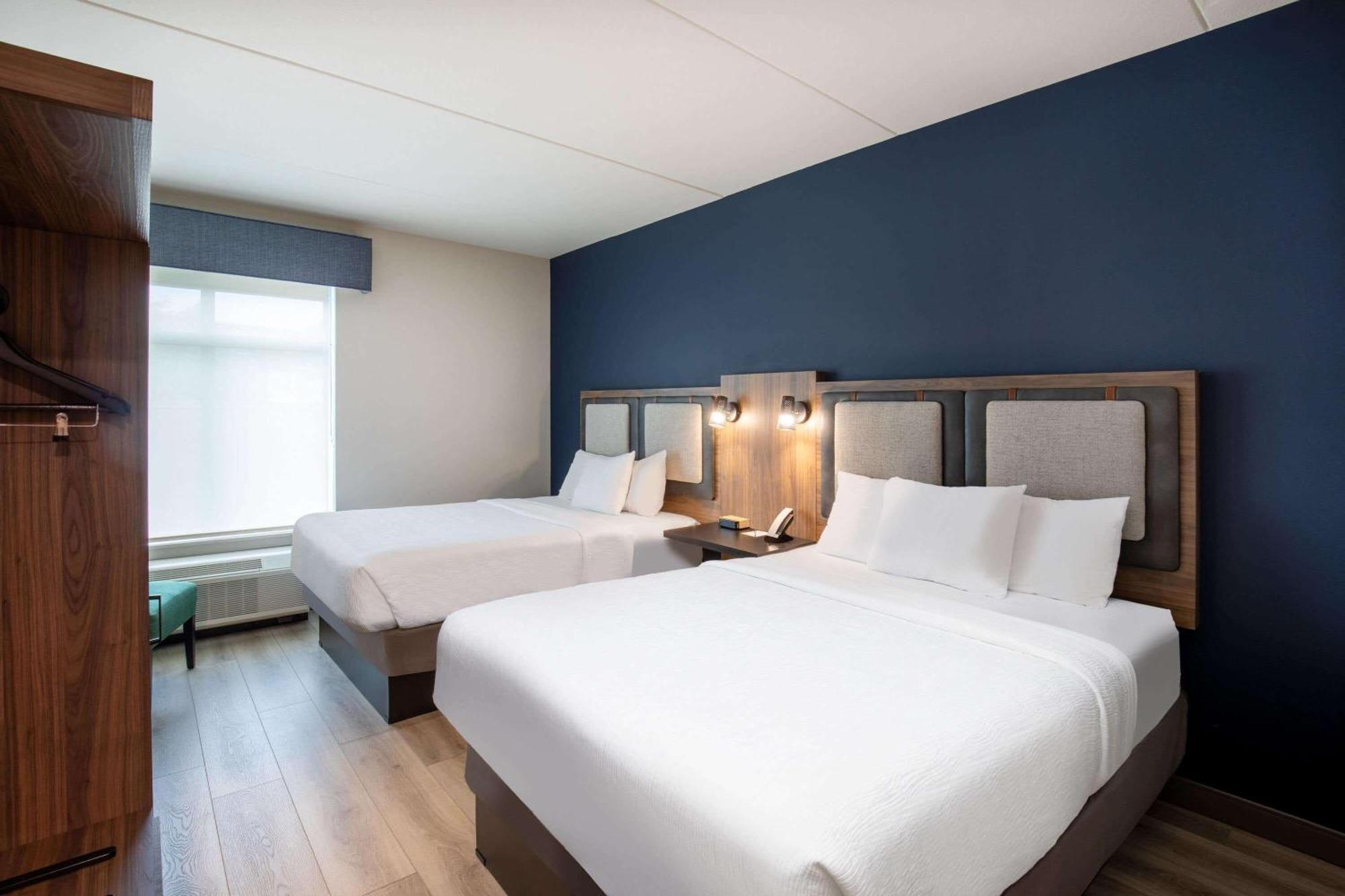 La Quinta Inn & Suites By Wyndham Chattanooga Downtown/South ภายนอก รูปภาพ