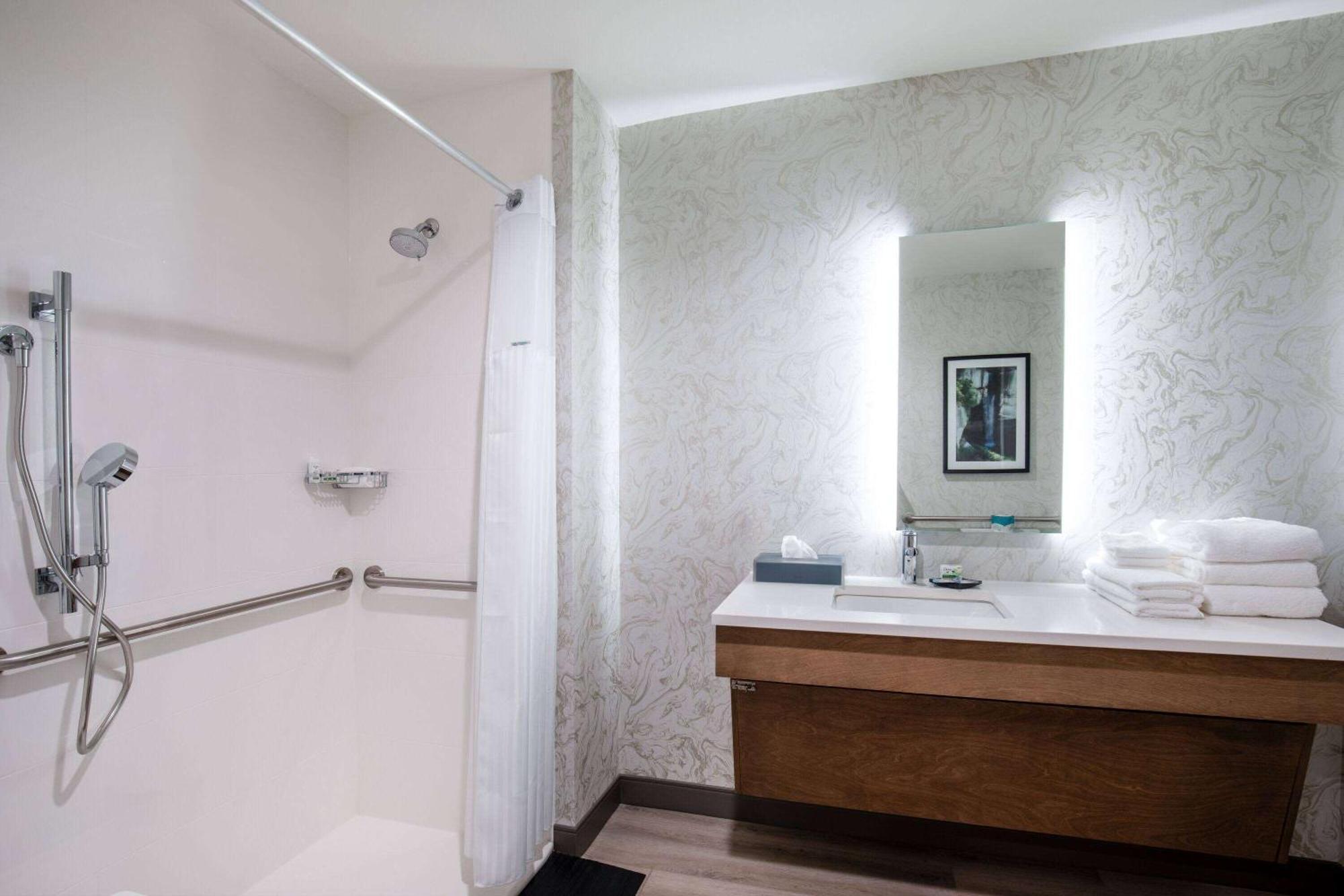 La Quinta Inn & Suites By Wyndham Chattanooga Downtown/South ภายนอก รูปภาพ